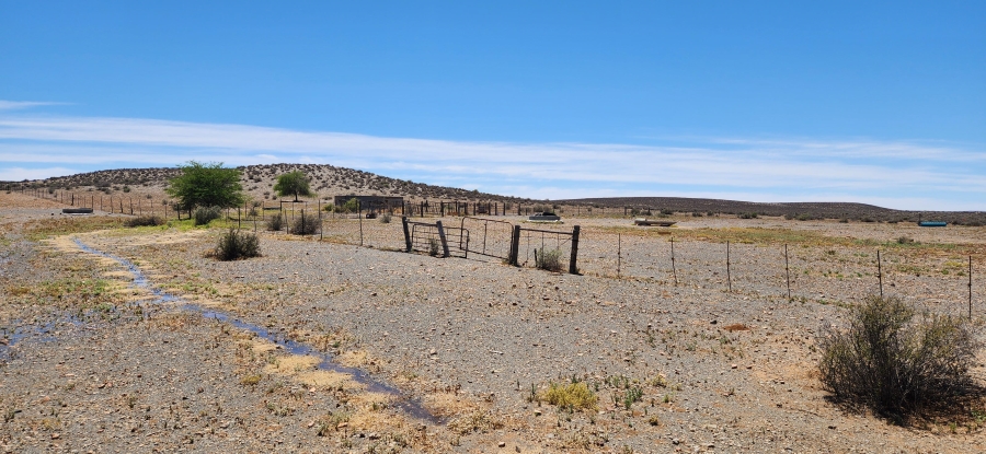 2 Bedroom Property for Sale in Loeriesfontein Northern Cape